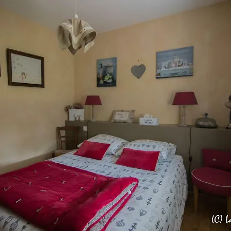 La Felixinette לינה וארוחת בוקר 3*